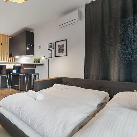 Lam Stadium 2 - Terrace Apartman